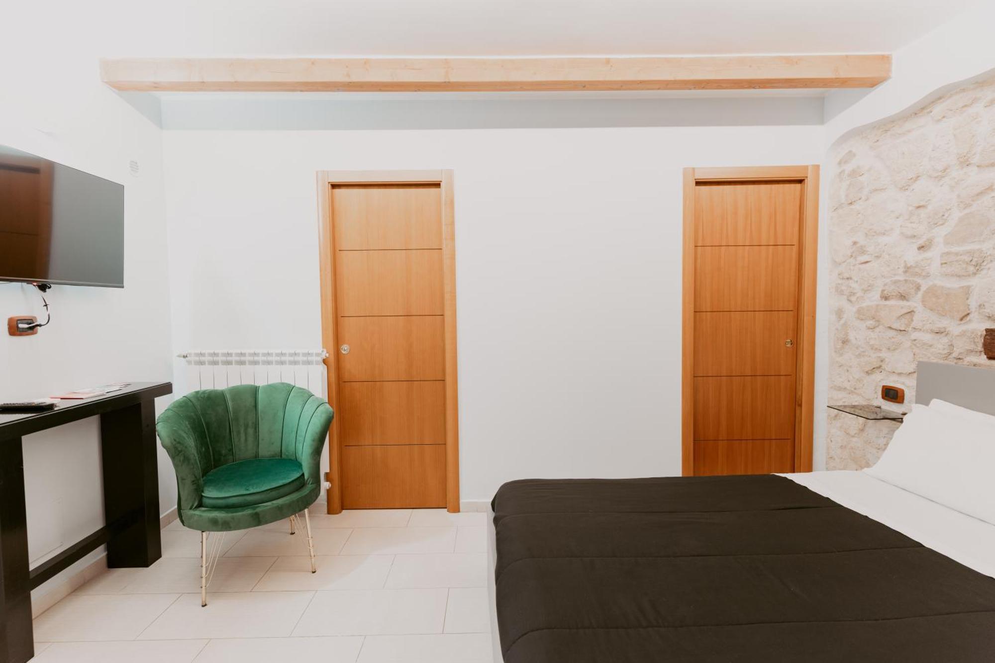 Dimora L'Etual Bed and Breakfast Bari Buitenkant foto