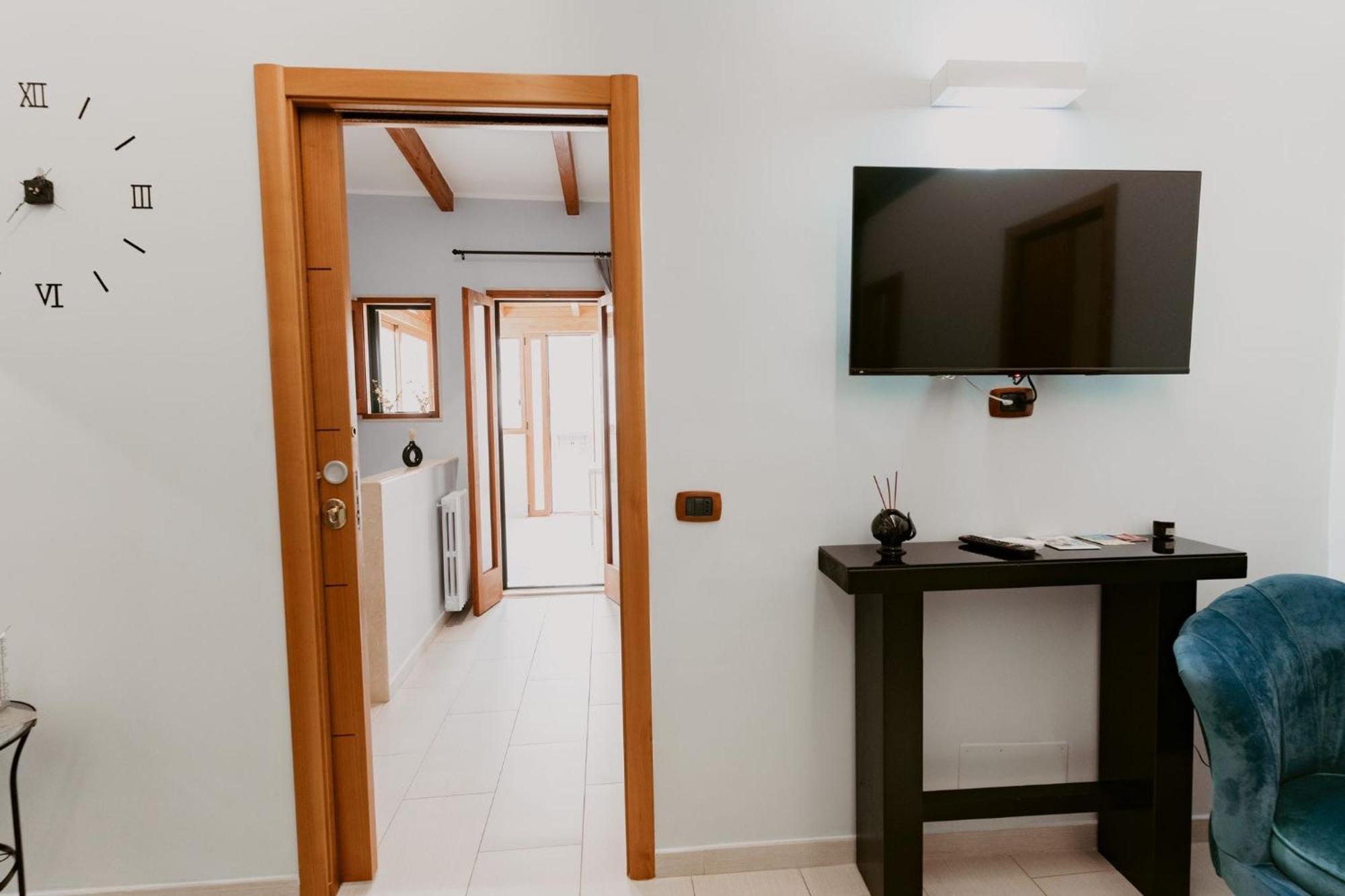 Dimora L'Etual Bed and Breakfast Bari Buitenkant foto
